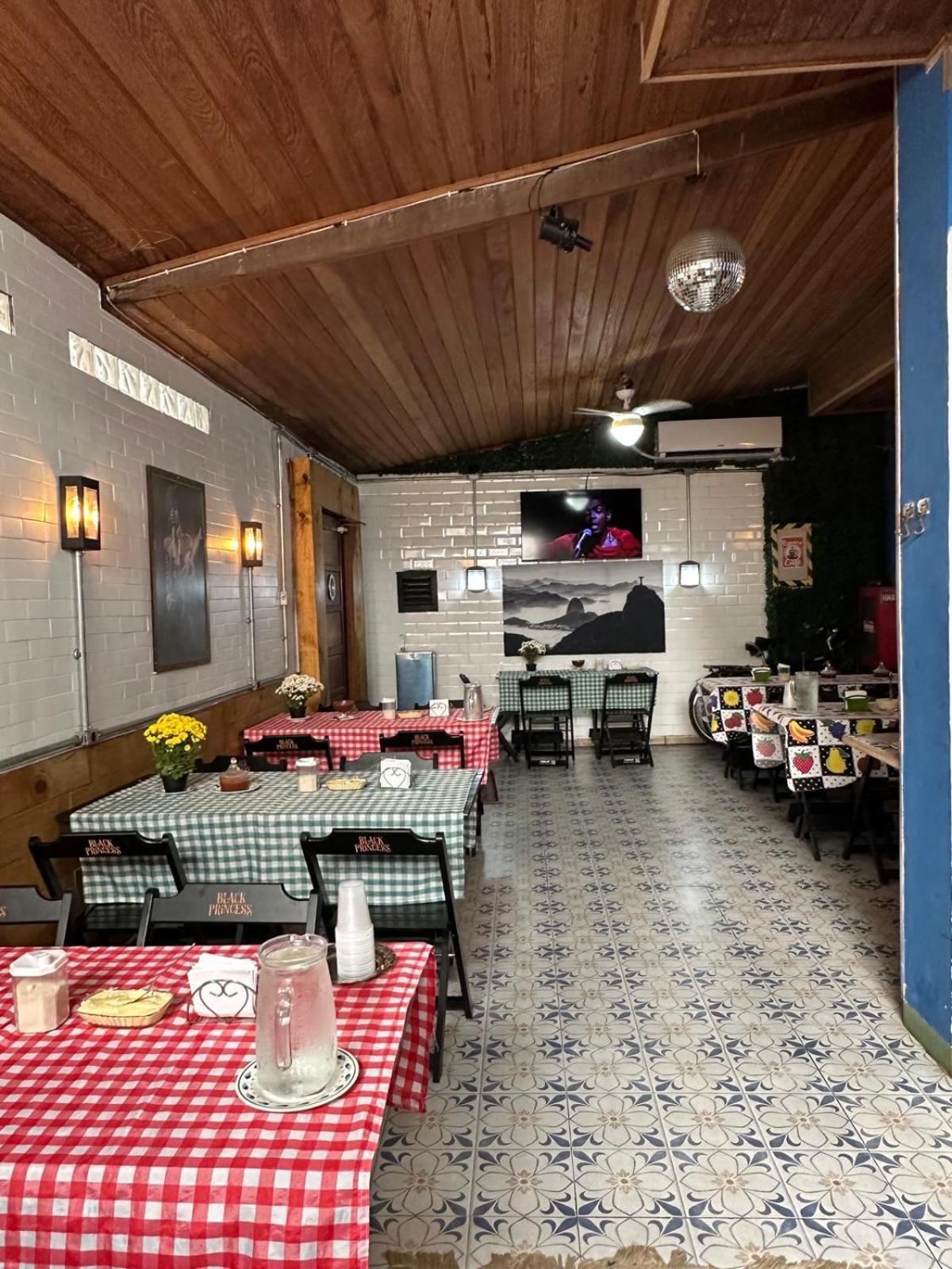 Albergue Ipanema Club